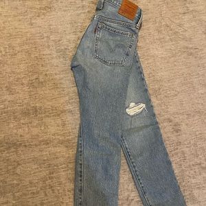 Levi’s 501 woman’s jeans size 24